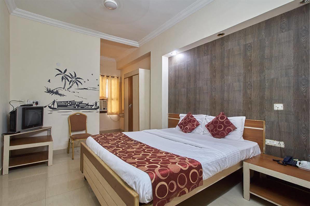 Hotel Sri Sai Krupa Hyderabad Exterior photo