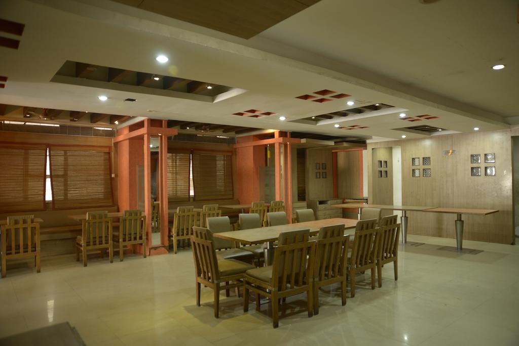 Hotel Sri Sai Krupa Hyderabad Exterior photo