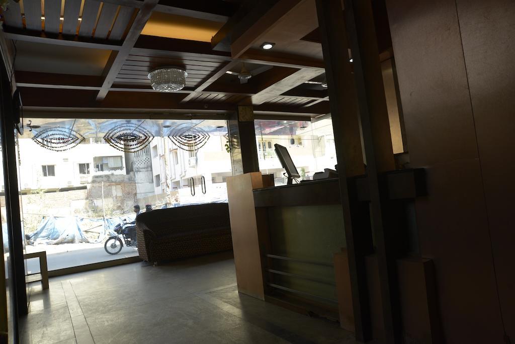 Hotel Sri Sai Krupa Hyderabad Exterior photo